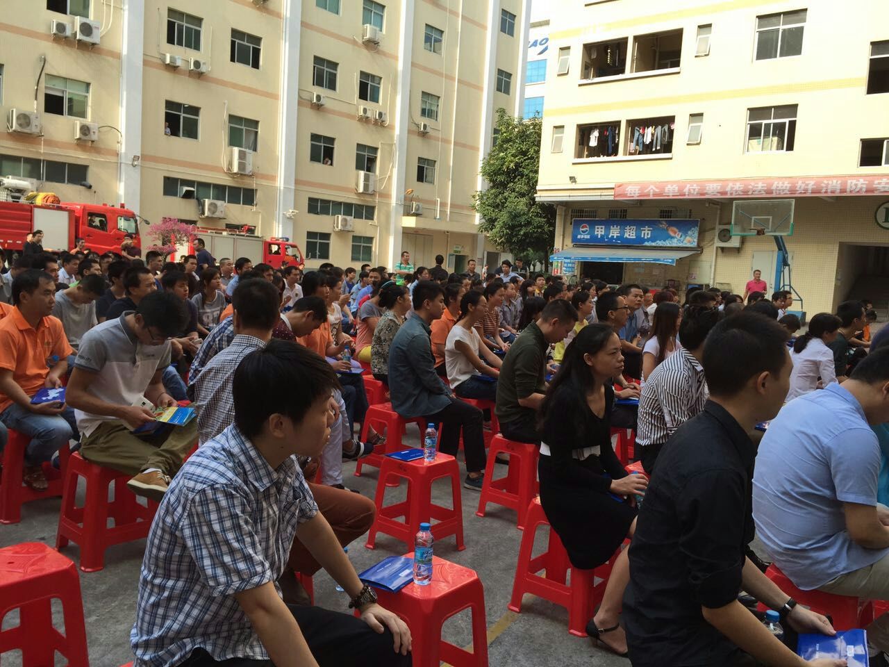 甲岸科技園組織消防演習，提高企業安全生產意識